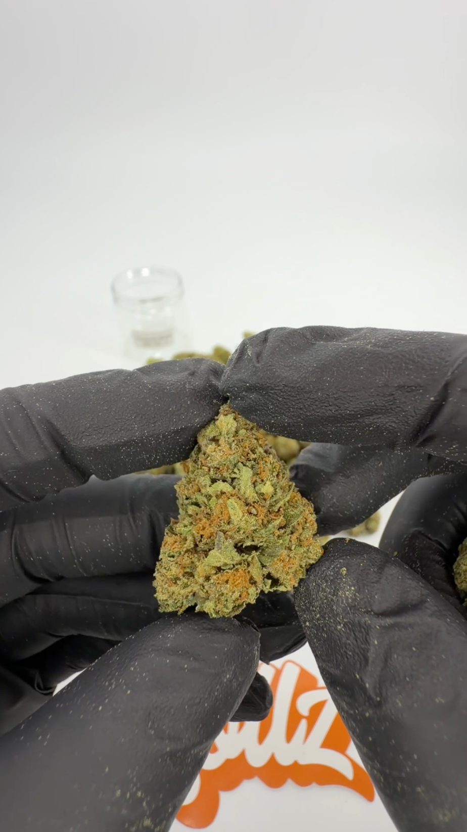ROLLZ Permanent Marker THCA Blüten 29% THC-A im 3,5g Produktglas