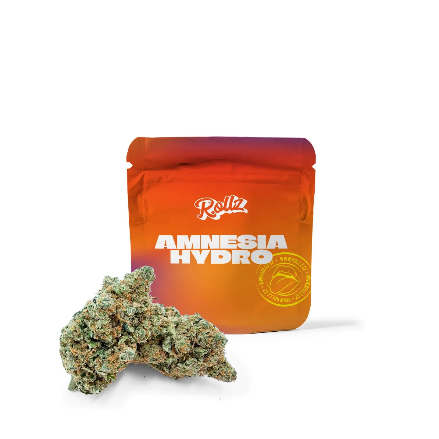 Rollz Amnesia Hydro CBD Indoor-Blüte im orangefarbenen Doypack mit Premium-Buds davor auf weißem Hintergrund